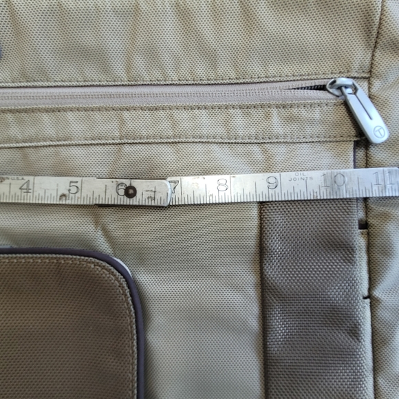 Temi T Tech crossbody - Picture 9 of 16